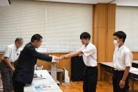 メディア文芸部への授与