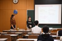 学生アシスタント（本校卒）による説明②