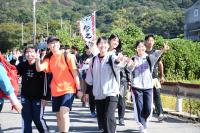 雨引観音からの下り坂　まだ元気です