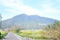 緑高生を見守る筑波山の雄姿