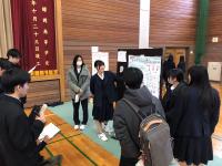 体育館でのポスター発表②