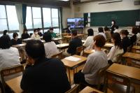学級懇談の様子（１年生）