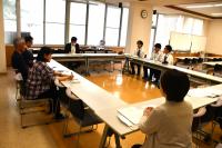 研究協議の様子①