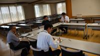 研究協議の様子①