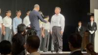 表彰を受ける坂本さん